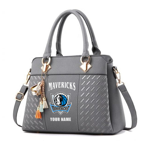 LIMITED EDITION - NEW CUSTOMIZED NBA18 DMA DALLAS MAVERICKS ZIP HANDBAG MULTICOLOR